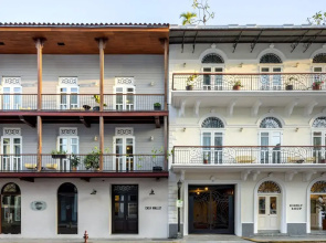 w Beautiful 1BR With Balcony in Casco Viejo