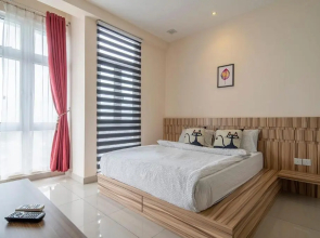 Twin Galaxy Simplistic 2BR Netflix Wifi 5pax KSL