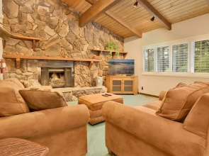 1960-la Cerena Getaway 4 Bedroom Home by RedAwning