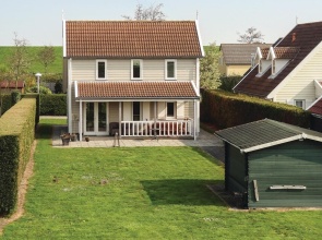 Nice Home in Wemeldinge With 3 Bedrooms and Wifi