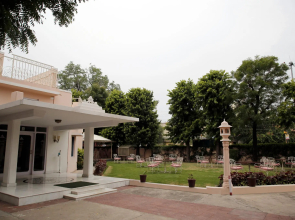 Gajraj The Baneria House