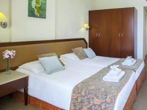 Aquamare Beach Hotel & Spa