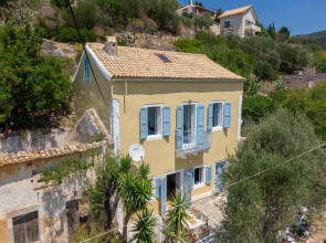 Architect's House (100 meters from Assos beach)