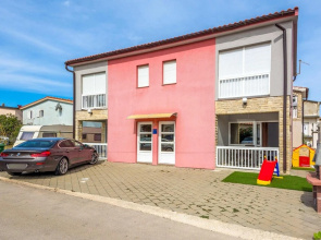 Awesome Home in Vir With 4 Bedrooms and Wifi