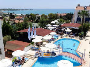 Joker Side Hill Suite Hotel