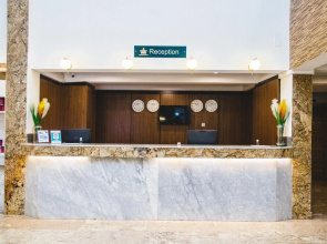 Bon Hotel Platinum
