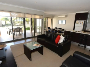 Yarrawonga Waterfront Apartments