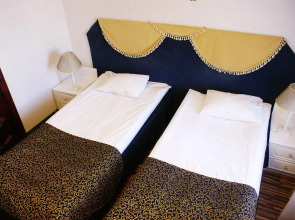 Отель Olevi Residents