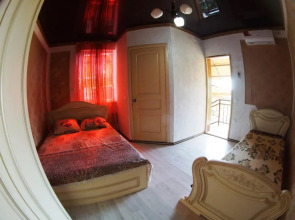 Guest house on Shaumyana