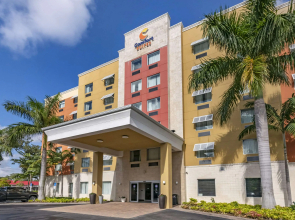 Comfort Suites Fort Lauderdale Airport South & Cruise Port