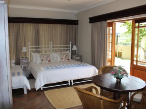Oranje Guest Farm