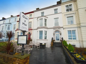 Glan y Mor Hotel