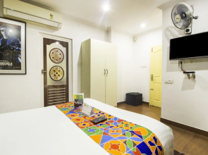 FabExpress Sidhi Vinayak Inn