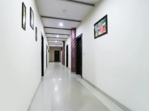 Hotel Mayur by OYO Rooms
