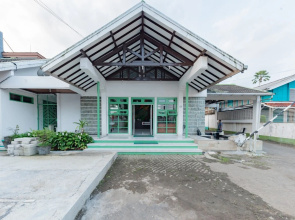 RedDoorz @ Jalan R.E. Martadinata Sukabumi
