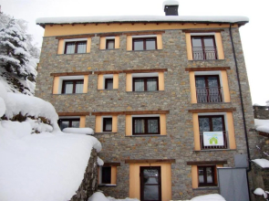 Apartamentos Arinsal 3000