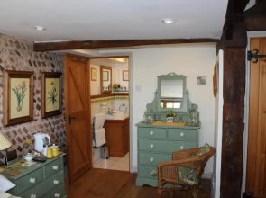 Clayton Wickham Farmhouse