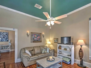 Charming Gulfport Getaway Only 3 Blocks to Beach!
