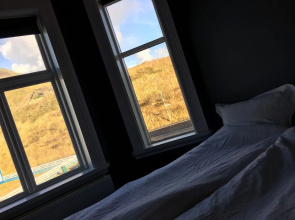 Guesthouse Hóll