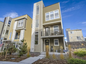 3BD Rooftop Lounge Restaurants & Parks