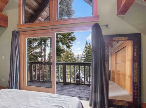 Carnelian Bay Getaway