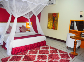 Best Western Jangwani Sea Breeze Hotel