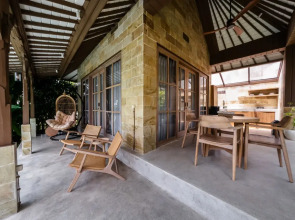 Nyaman Villas by EVDEkimi - Romantic escape among rice fields with Pool, Terrace