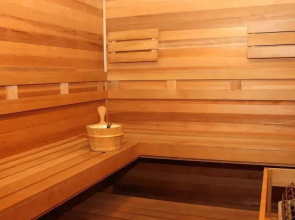 Station One - 8 Br Home