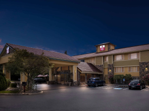 Best Western Plus Parkway Inn