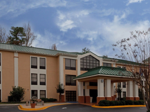 Holiday Inn Express Hotel & Suites Lexington-Hwy 378