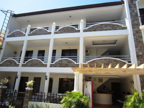 Seaview Apartelle