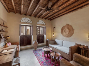 Отель Al Seef Heritage Hotel Dubai, Curio Collection by Hilton