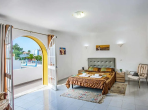 Villa Arines