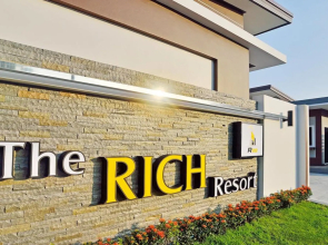The Rich Resort