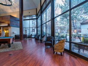 Best Western Airport Plaza Hotel