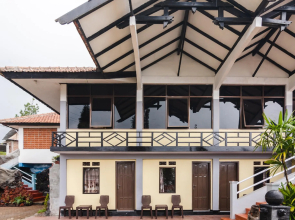 OYO 1852 Intan Bromo Homestay