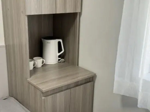 Houmujia Apartment (Shanghai Shaanxi South Road Subway Station Store)