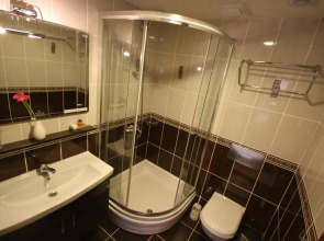 Tashkonak Studio Suites