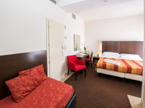 Hotel Cristina Corona