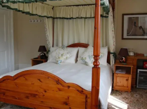 The Old Manse