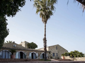 Agriturismo Baglio Làuria