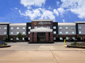 La Quinta Inn & Suites by Wyndham Pontoon Beach