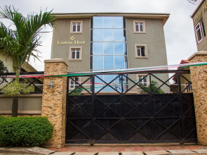 De' Bliss Hotel and Suites