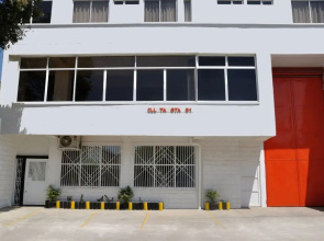 Hlu Hoteles