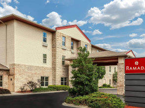 Ramada by Wyndham Sellersburg/Louisville North