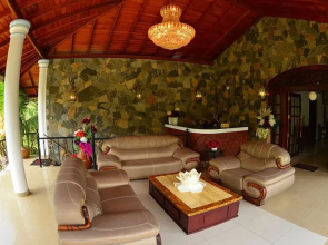 Thevni Holiday Resort