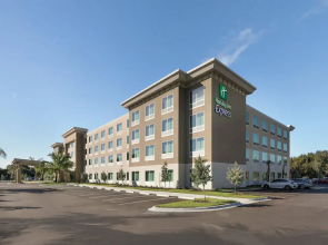 Holiday Inn Express Cape Canaveral by IHG
