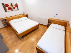 Apartmaji in sobe RaMar