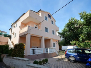 Apartments Maritea
