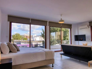 Phaedrus Living City Flat Palas 103